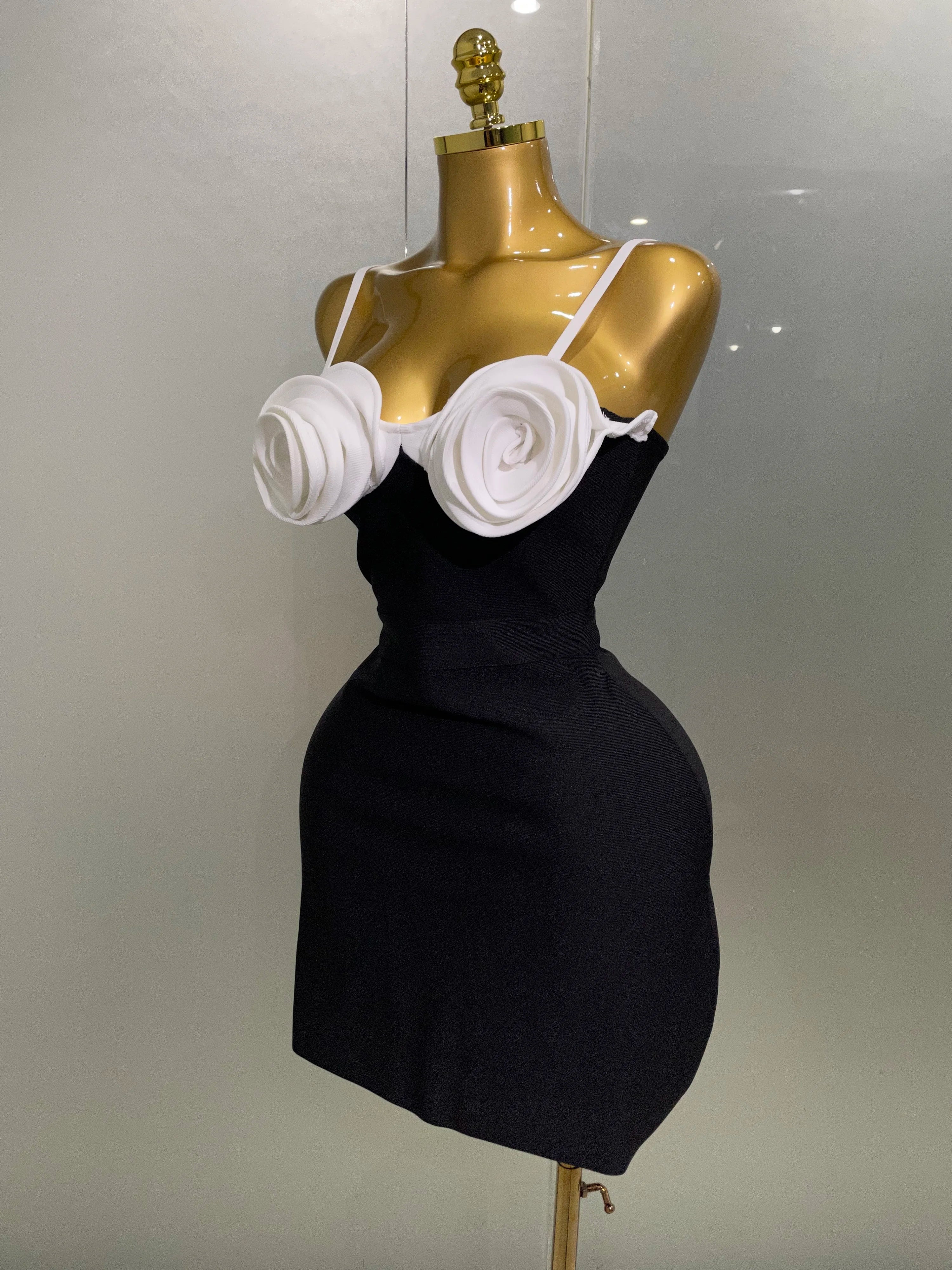 Women 2025 New Celebrity Sexy Sleeveless 3D Flower Patchwork Mini Bodycon Bandage Short Dress Elegant Evening Club Party Dress