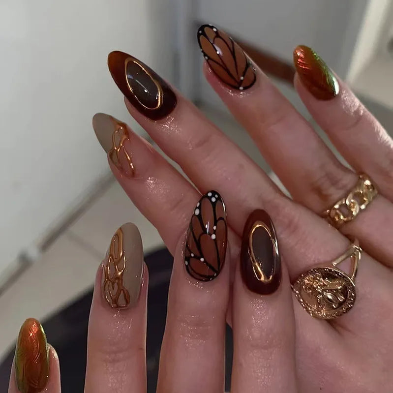 24Pcs Short Round Head Nails Set Press on Golden Edge French Design Fake Nails Tips Wearable Almond Full Cover False Nail Patch