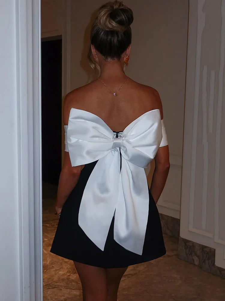 Vestido curto sexy sem costas com laço para mulheres, robe elegante, ombro de fora, sem alças, sem mangas, linha A, vestido sexy para clube