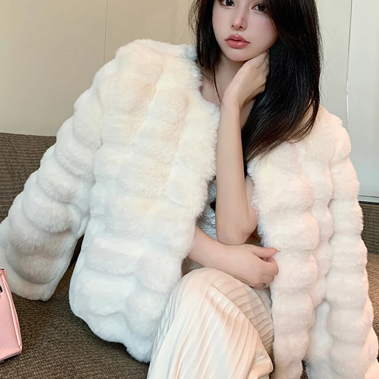 Fashion Imitation Rabbit 'S Hair Coat Women Winter Warm Luxury Fur Jacket Plus Size Outwear Female Vest Coats Beige