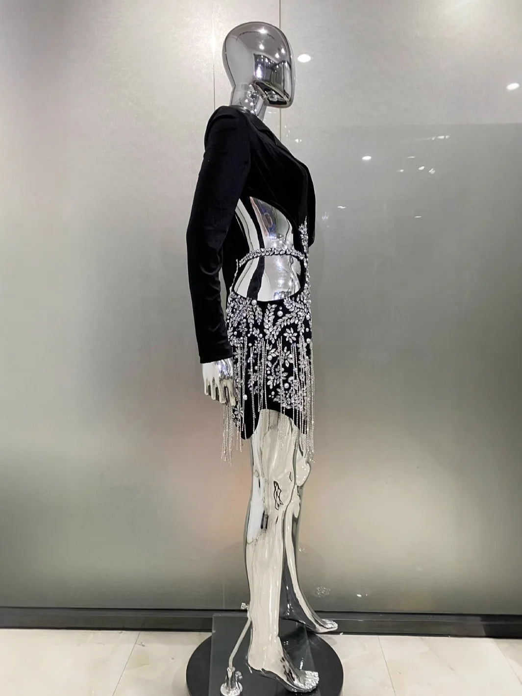 Vestido de festa feminino com franjas strass de luxo transfronteiriças e sensual com decote em V e manga comprida