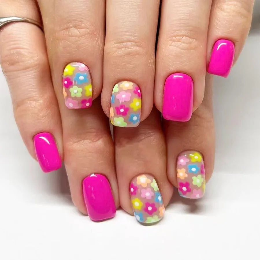 24Pcs Simple Press on Nails with Cute Flower Design Wearable Short Square Head False Nails Multi-color Full Cover Fake Nail Tips