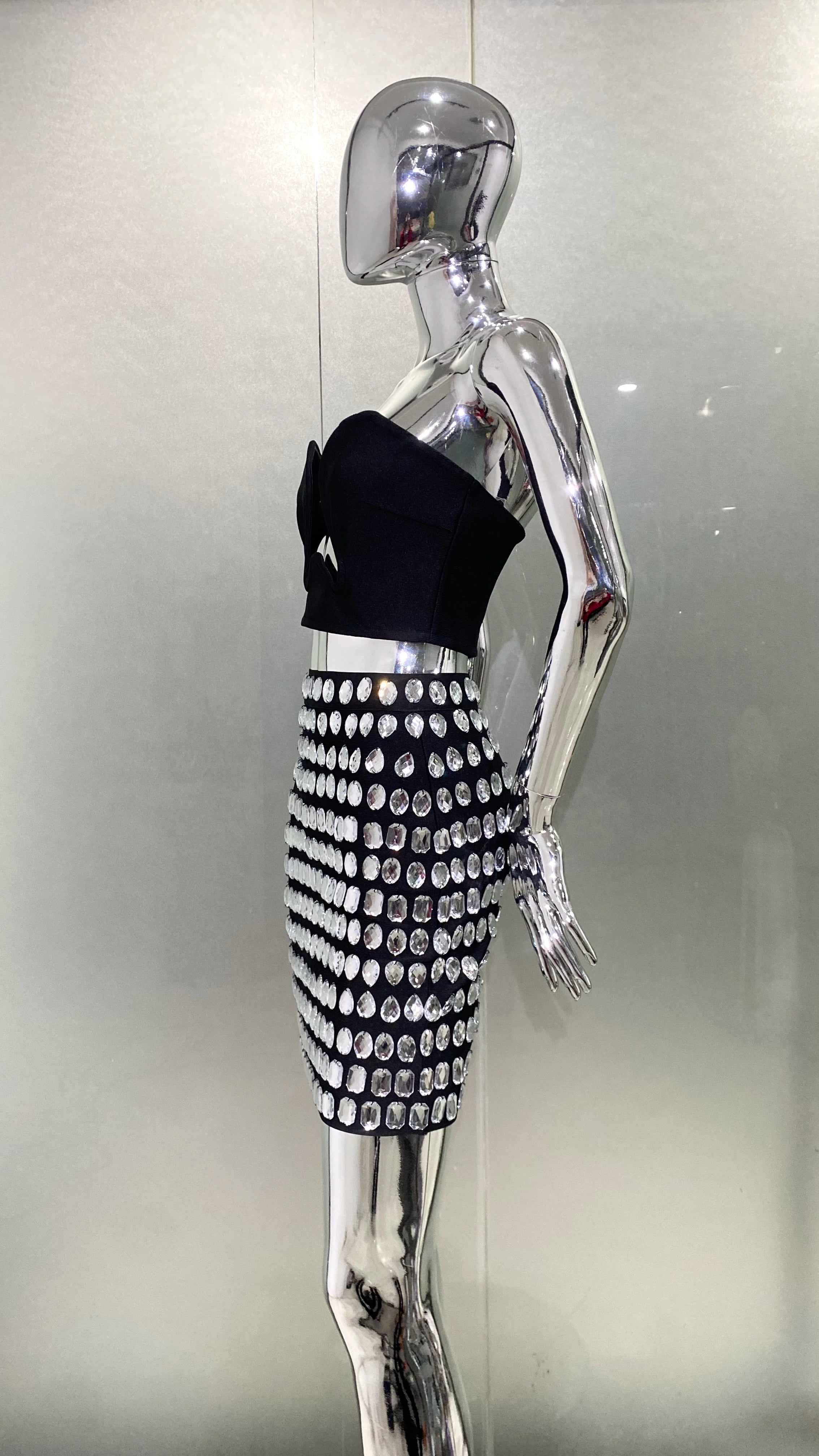 High Quality Sexy Deep V-Neck Strapless Top And Sparkling Diamonds Mini Skirt 2 Pieces Woman Set Birthday Party Vestido