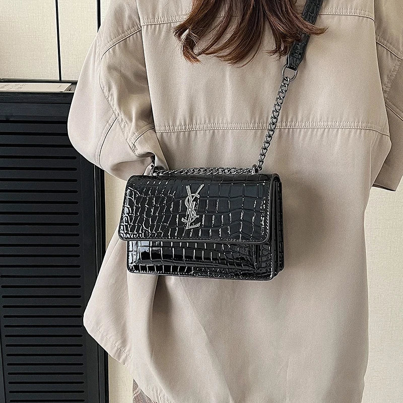 Fashion Women's Elegant Leather Shoulder Bag Luxury Handbag Classic Crossbody Tote For Stylish Ladies Look