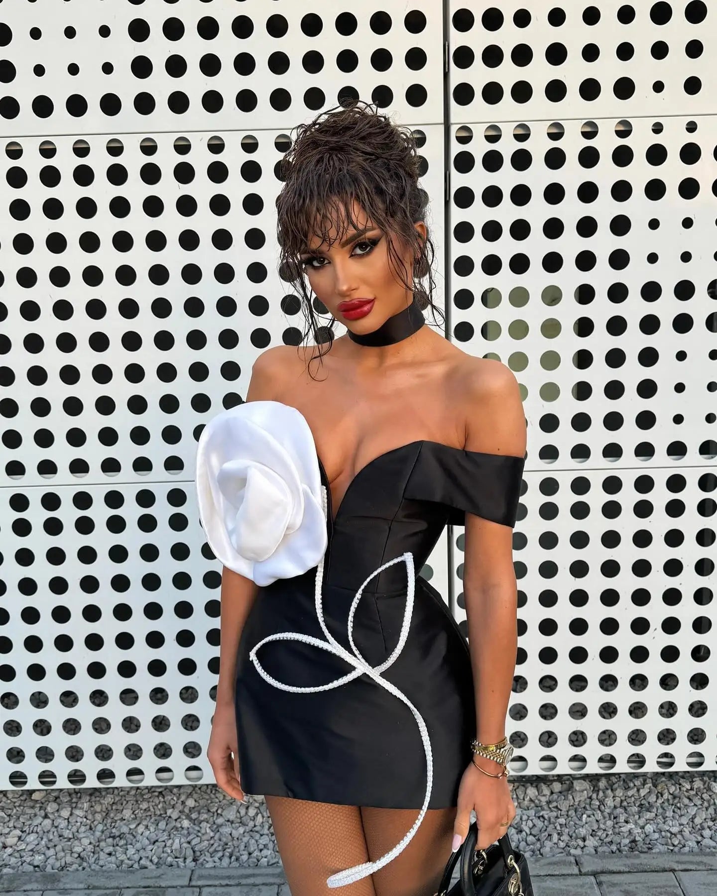 Black Color Women Sexy Off the Shoulder Big Florals Bodycon Mini Bandage Dress Fashion Celebrate Nightclub Party Outfit Vestido