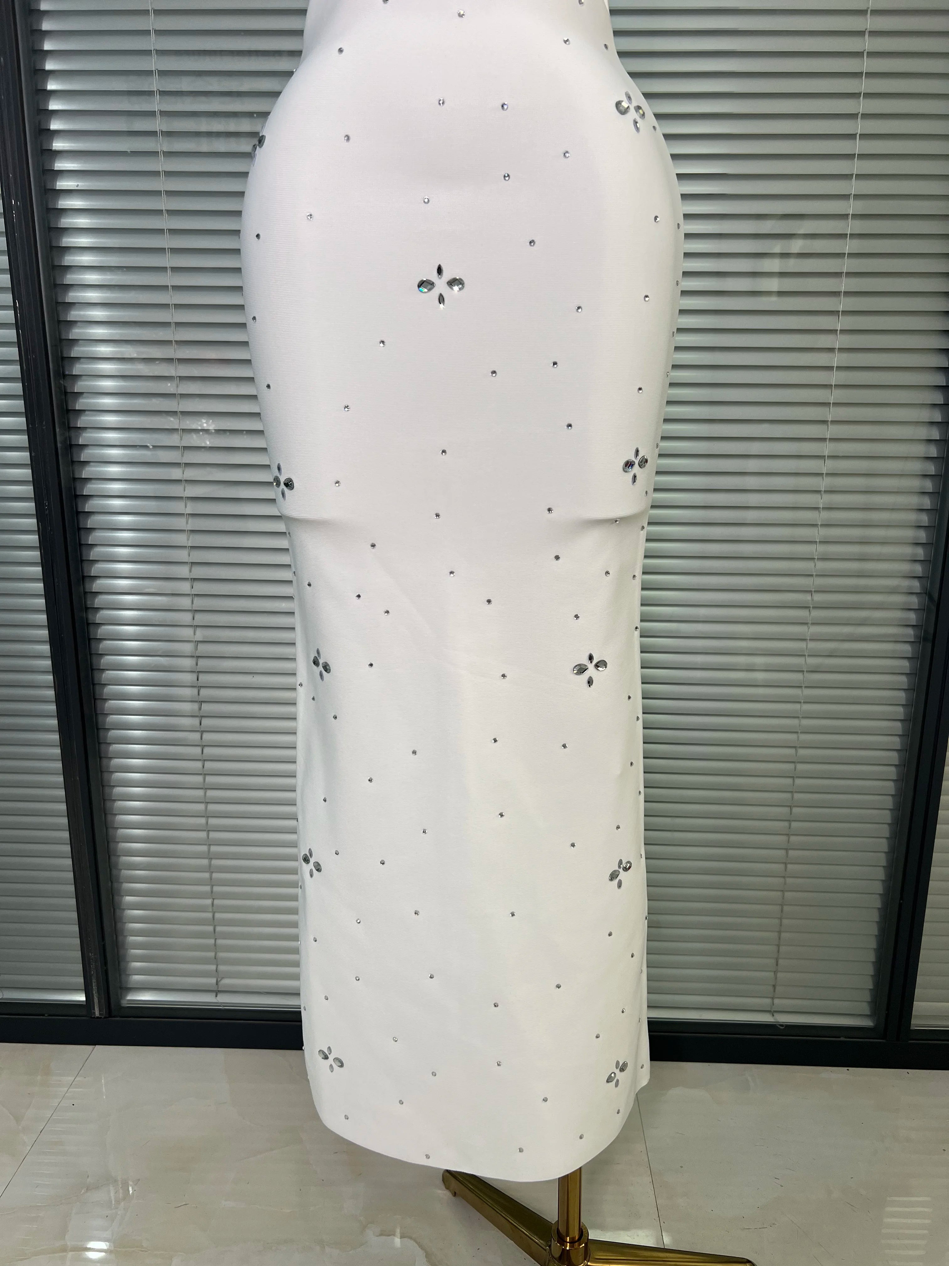 Summer New 2025 Women Strapless White Long Bodycon Bandage Dress Knitted Crystal Elegant Evening Party Dress Vestido