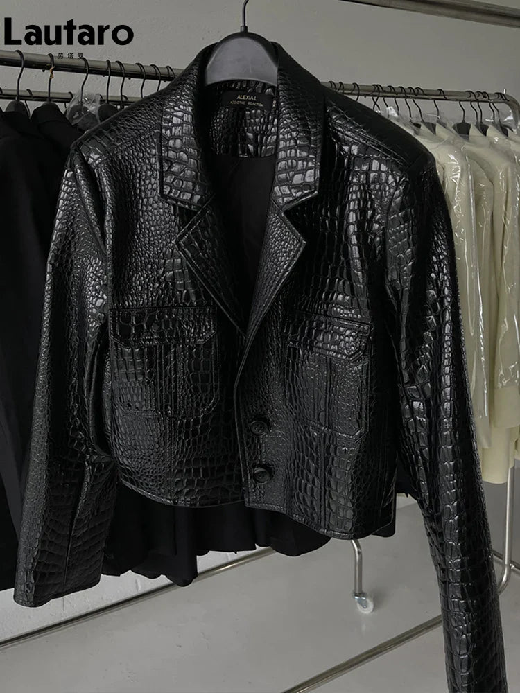 Spring Autumn Short Cool Stylish Shiny Reflective Crocodile Print Patent Pu Leather Jacket Women Runway Fashion 2023