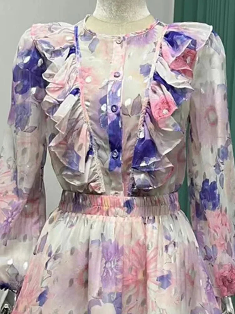 Conjunto colorido de duas peças para mulheres, gola redonda, manga comprida, top, cintura alta, mini saias, conjunto de malha para o verão, roupas femininas 2024