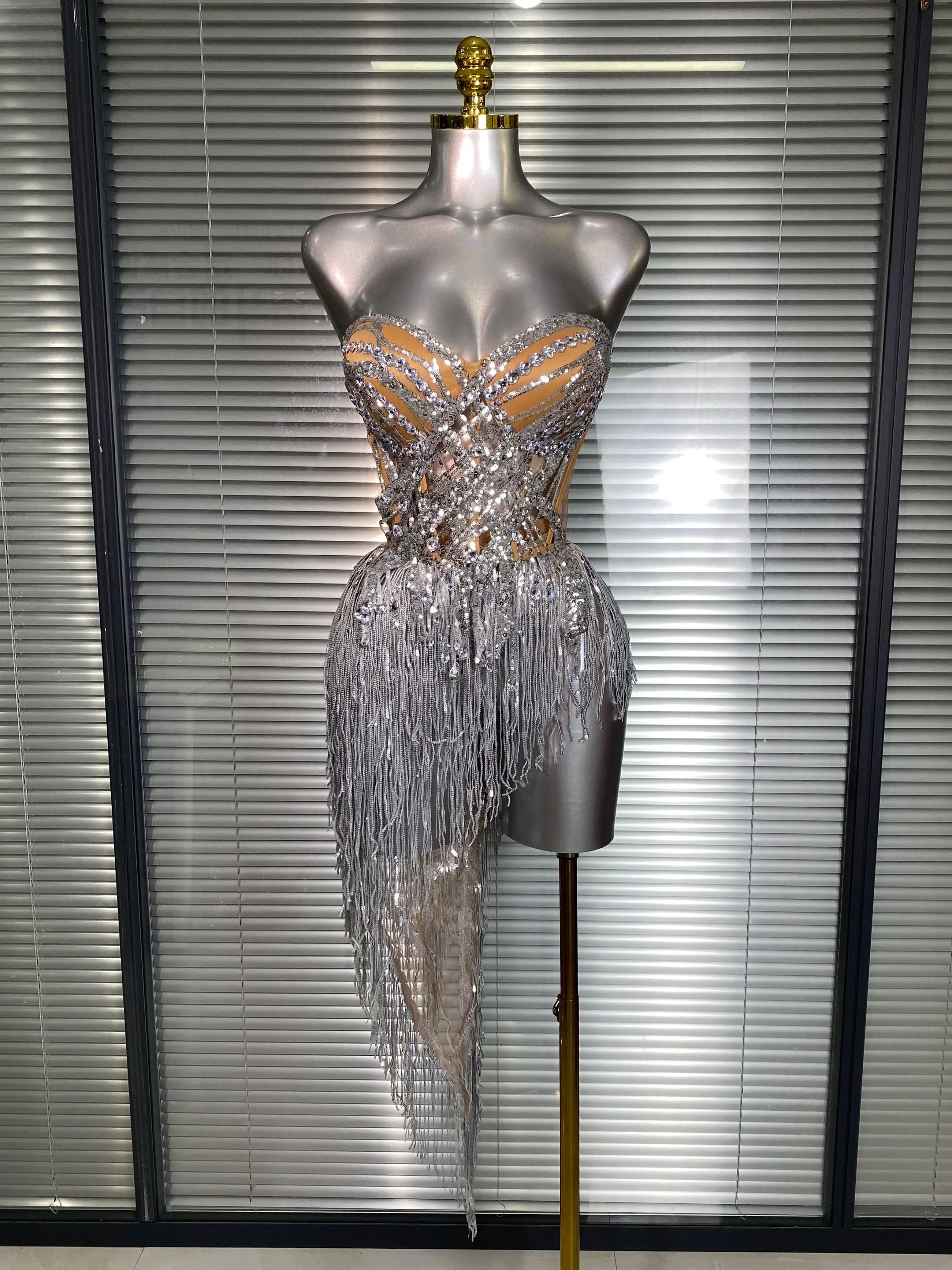 Women Sexy Two Pieces Set Women Silver Tassel Crystal Diamond Night Club Sparkly Skirt Suits Singer Dancer Stage Costume