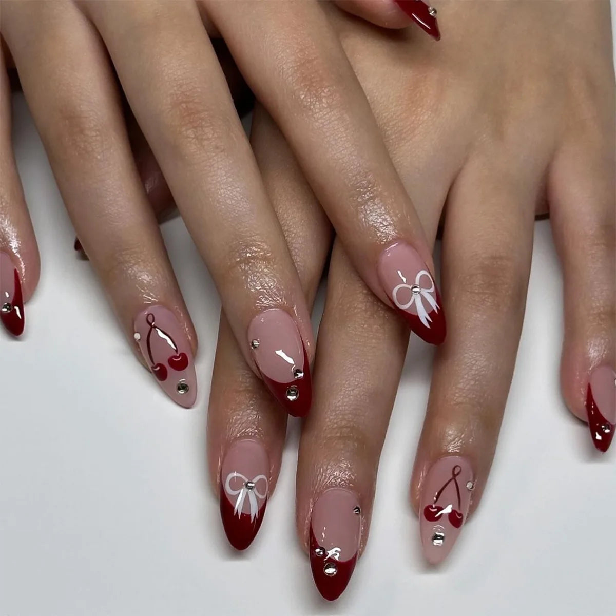 24Pcs French Red Fake Nail Tips Short Round Head False Nails with Flower Design Wearable Almond Manicure Set Press on Nails