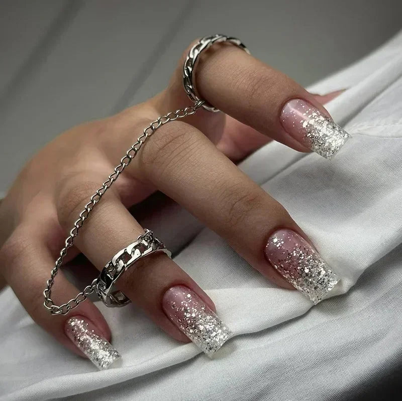 24 peças unhas postiças quadradas curtas médias brilhantes arte de unha branca usável unha postiça prateada francesa cobertura total pressione pontas de unhas