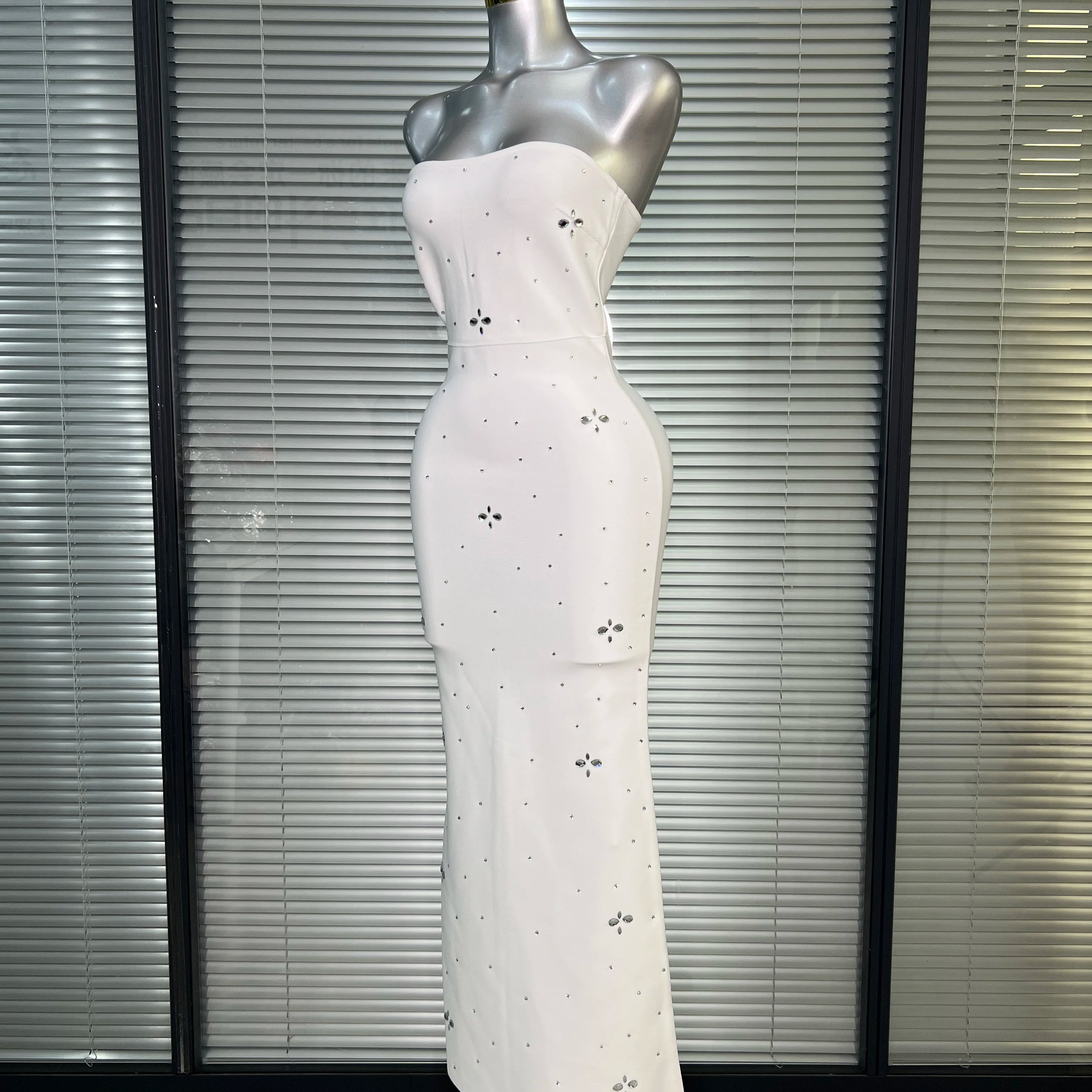 Summer New 2025 Women Strapless White Long Bodycon Bandage Dress Knitted Crystal Elegant Evening Party Dress Vestido