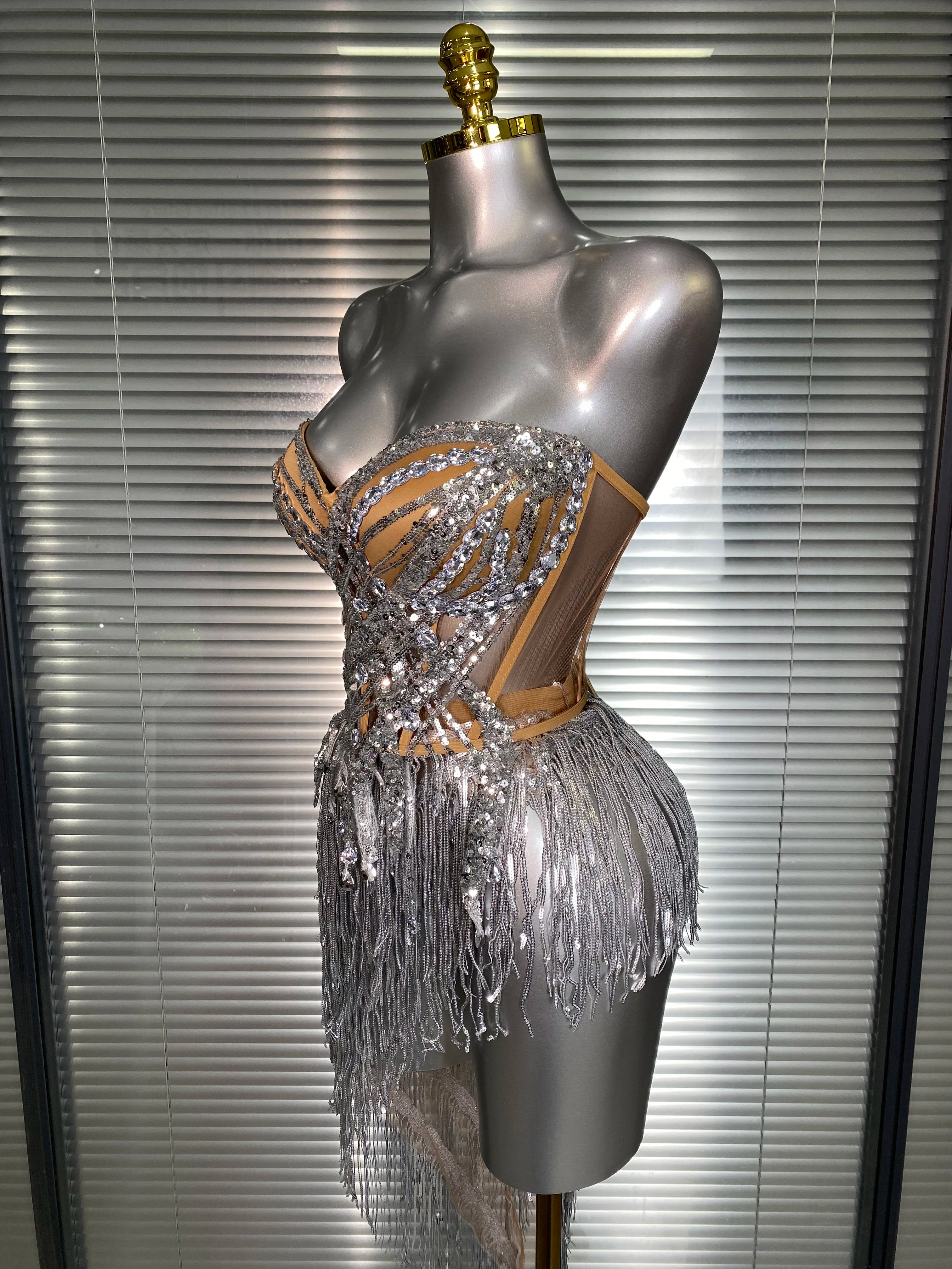 Women Sexy Two Pieces Set Women Silver Tassel Crystal Diamond Night Club Sparkly Skirt Suits Singer Dancer Stage Costume