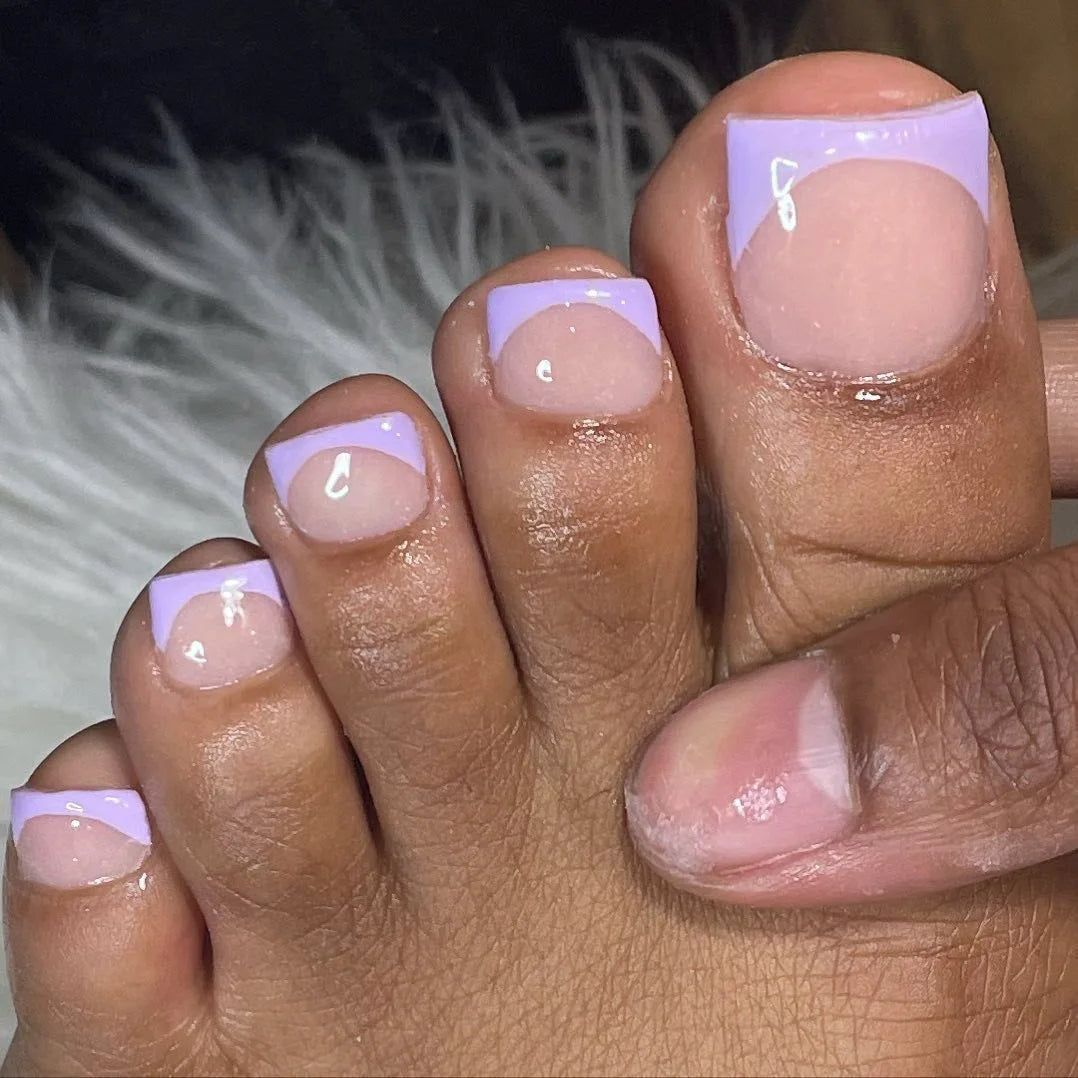 24Pcs Press on Toenails Butterfly Designs White French Tip Fake Nails for Feet Toes Simple Detachable False Nails Foot Nail Art