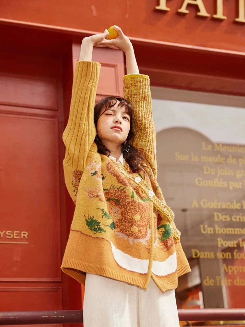 Van Gogh's collaboration "Starry Night Flower Sea" Spring and Autumn Women's New Oil Painting Diagonal Button Sweater Coat Yellow