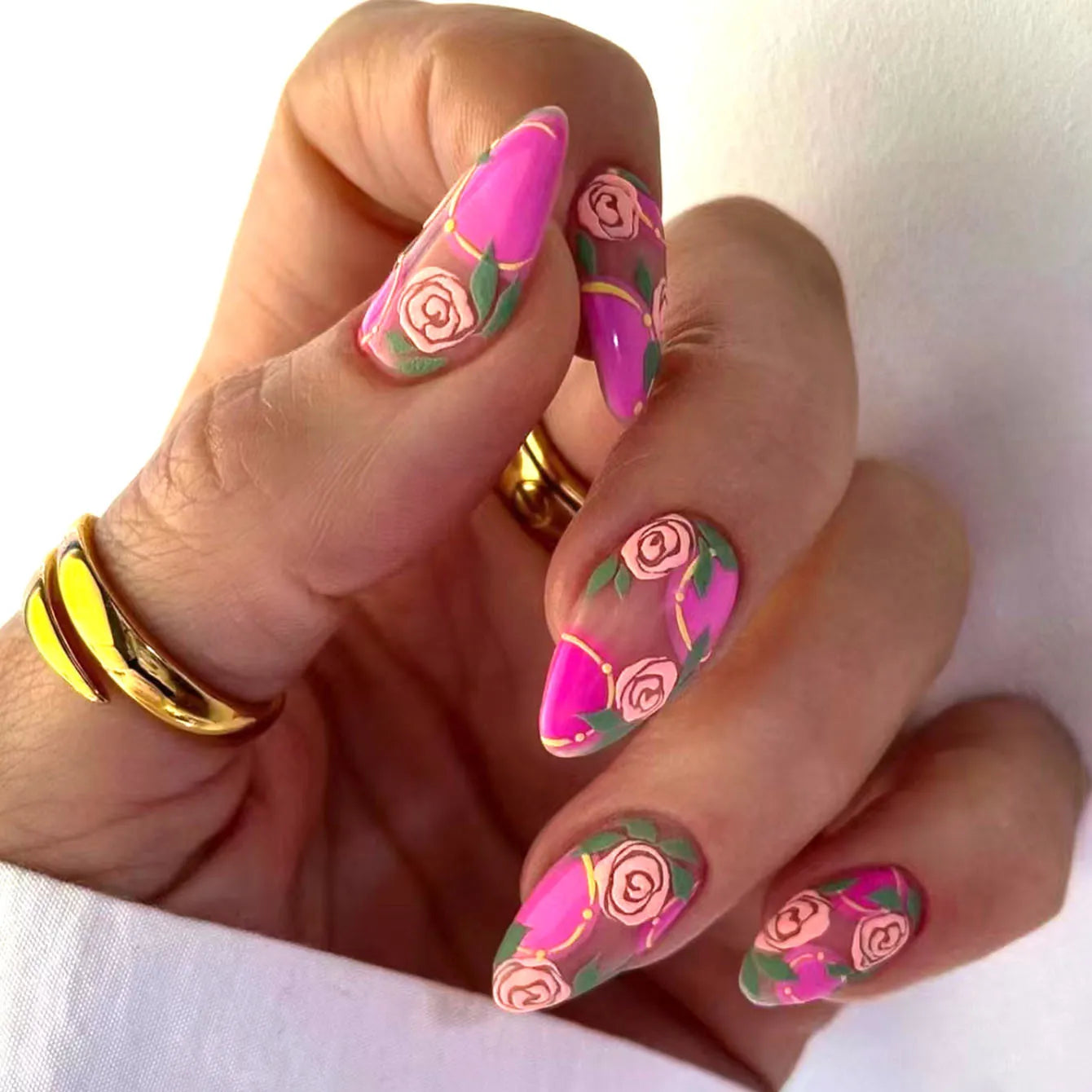 24Pcs Simple Almond Nails Tips Fresh Colorful Flower Design False Nails Wearable Oval Fake Nail Short Full Cover Press on Nails