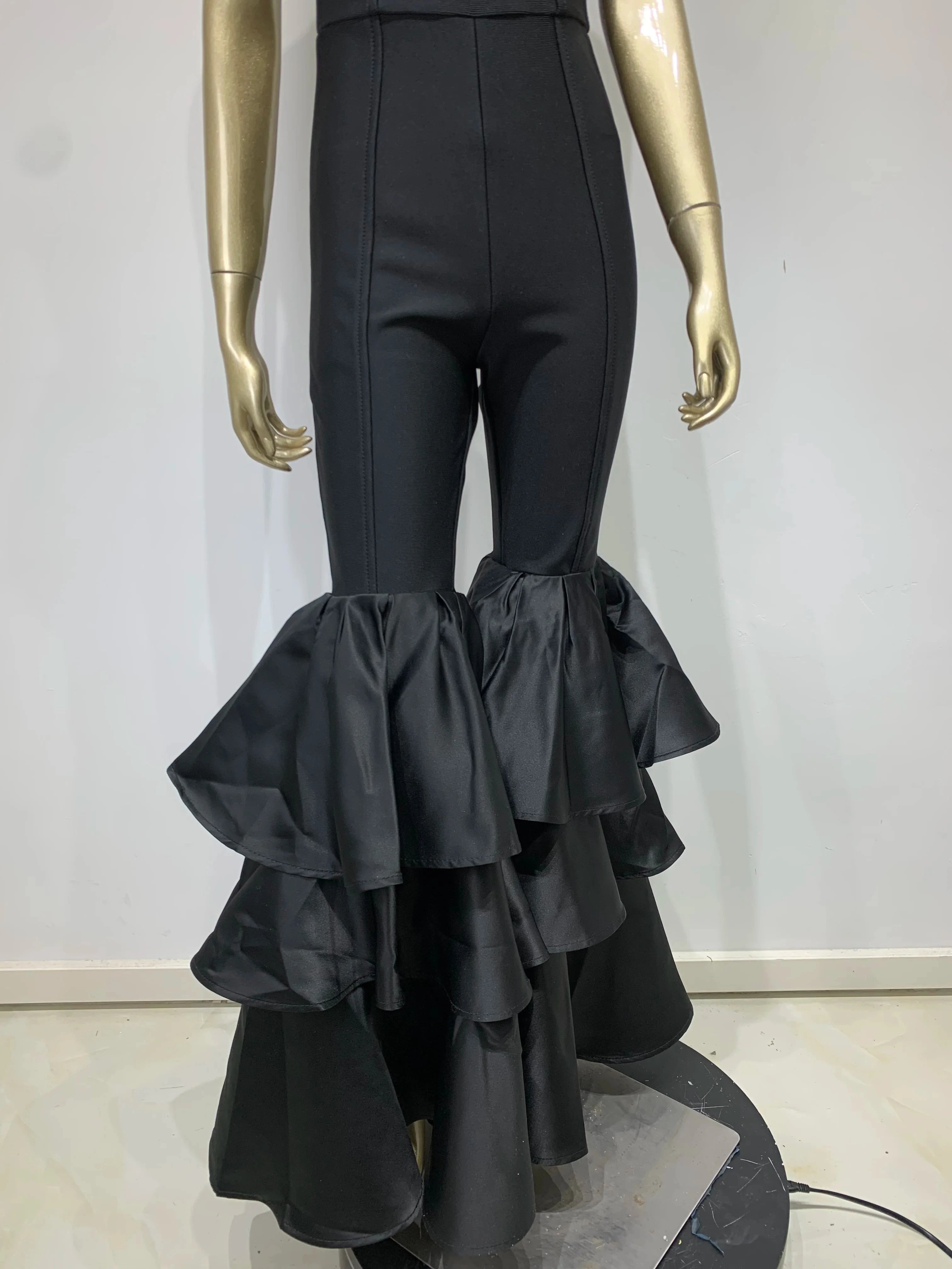 Macacão feminino chique, sexy, sem alças, com babados, justo, preto, bandagem, designer de celebridades, 2023