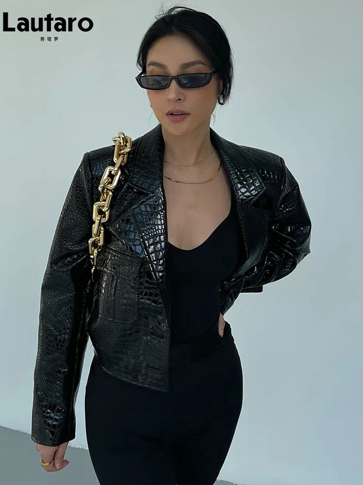 Spring Autumn Short Cool Stylish Shiny Reflective Crocodile Print Patent Pu Leather Jacket Women Runway Fashion 2023