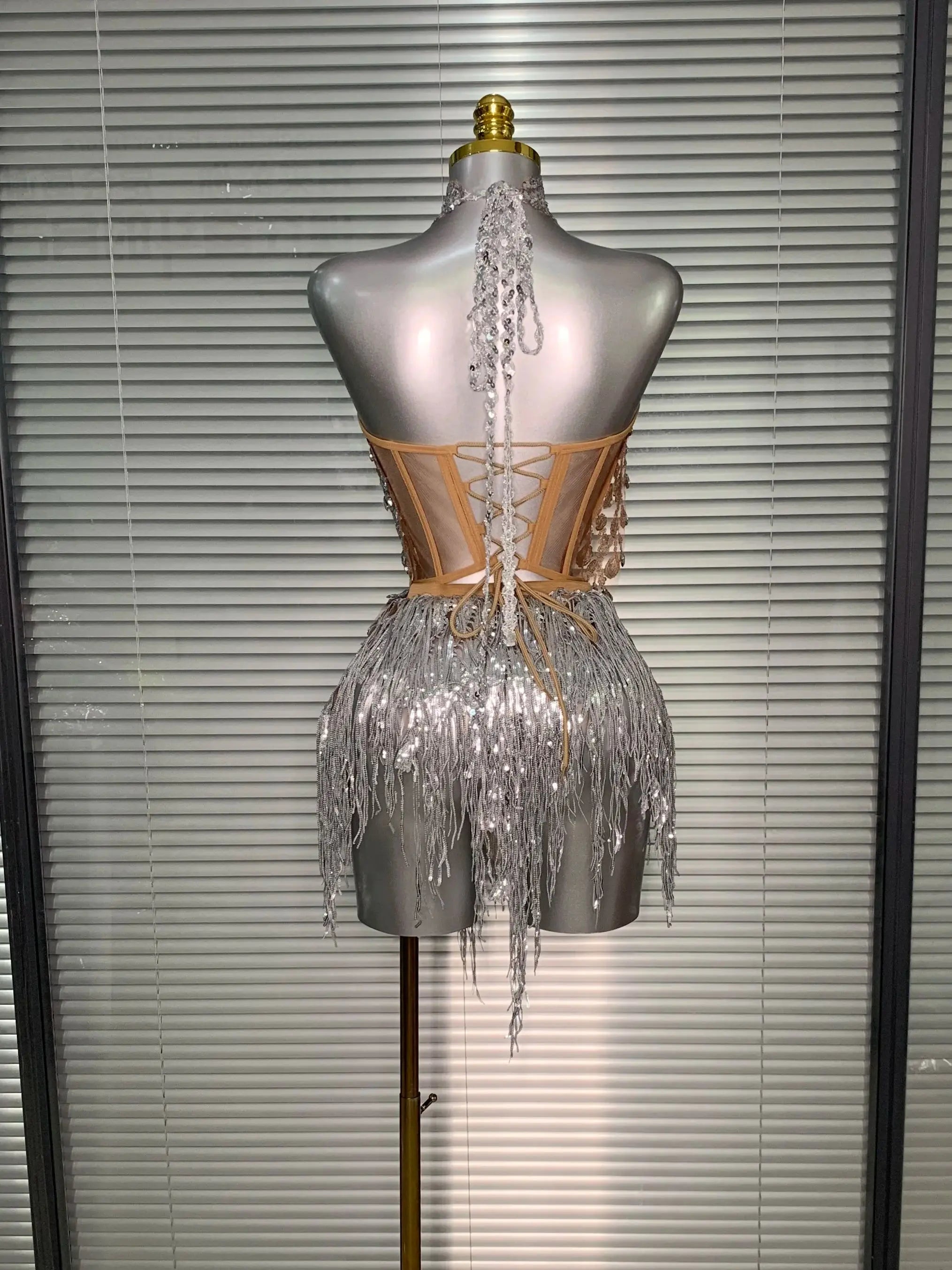 Women Sexy Sequins Silver Sparkly Two Pieces Set Shinning Night Club Skirt Suits Singer Dancer Stage Dancer Costume