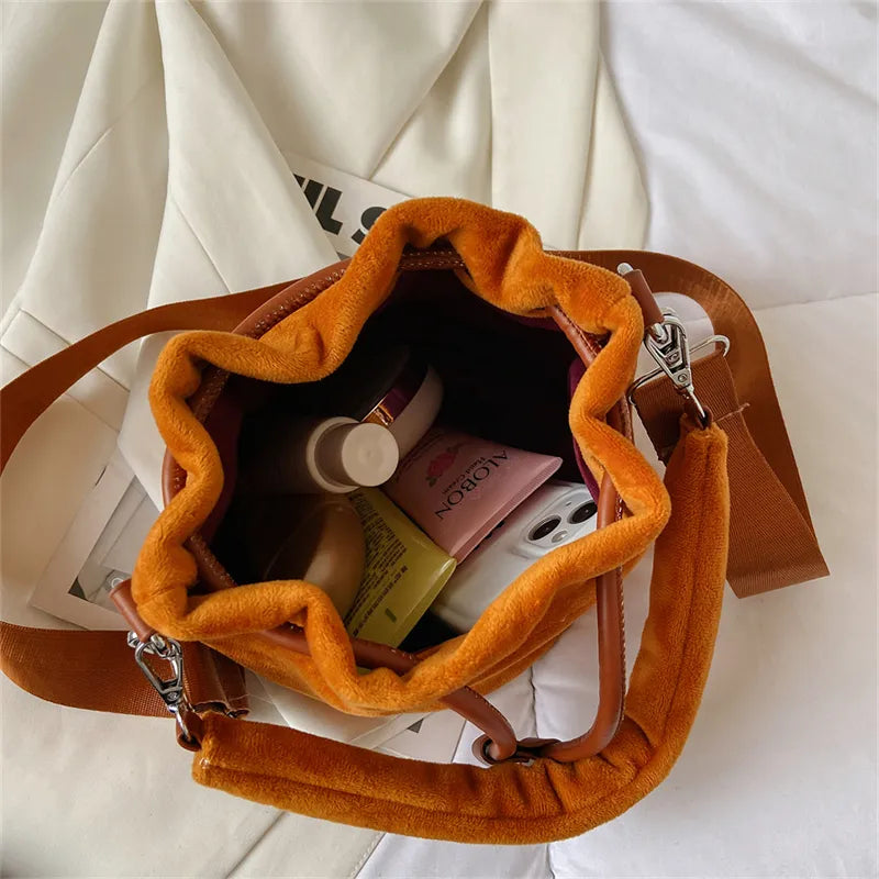 Winter Velvet Bucket Bags for Women Fashion Purses and Handbags Designer Crossbody Bag Luxury Shoulder Bag New Satchel Lady Bag