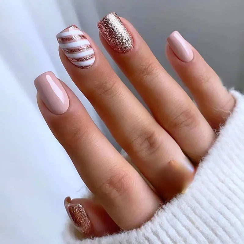 24Pcs/Set False Nail Christmas Fake Nail Tips Full Cover Acrylic False Nails Decoration For Nail Tip Beauty W928