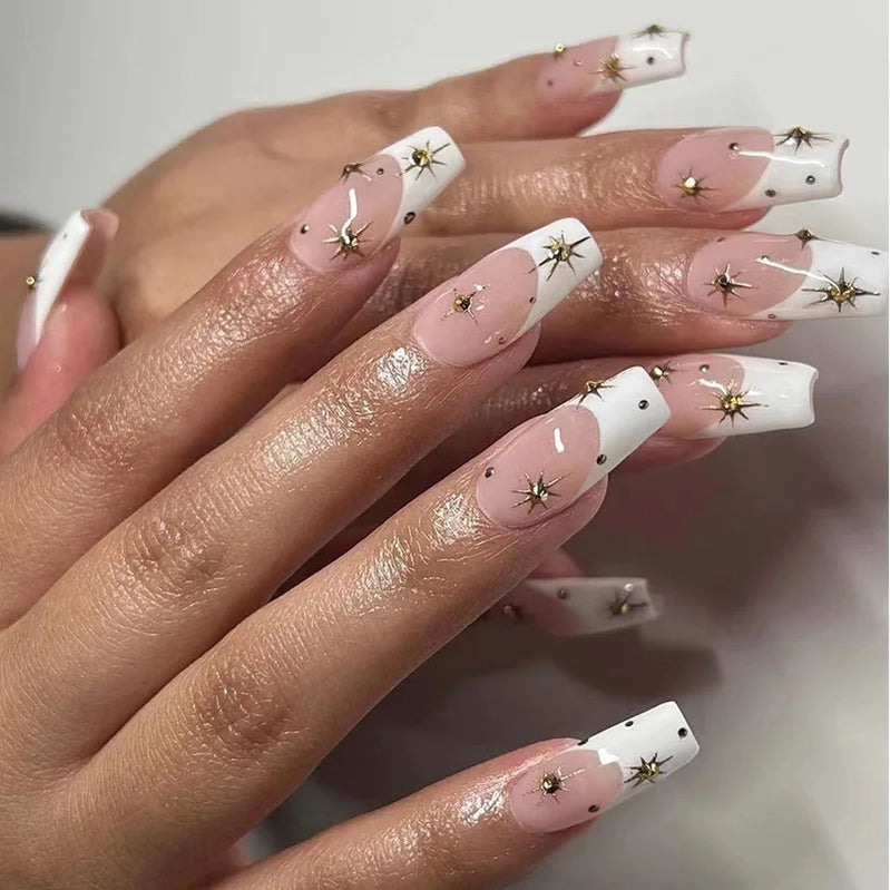 24Pcs Wearable Fake Nail Art Tips Short Square Head Press on Nails Simple White French False Nails Detachable Finished Manicure