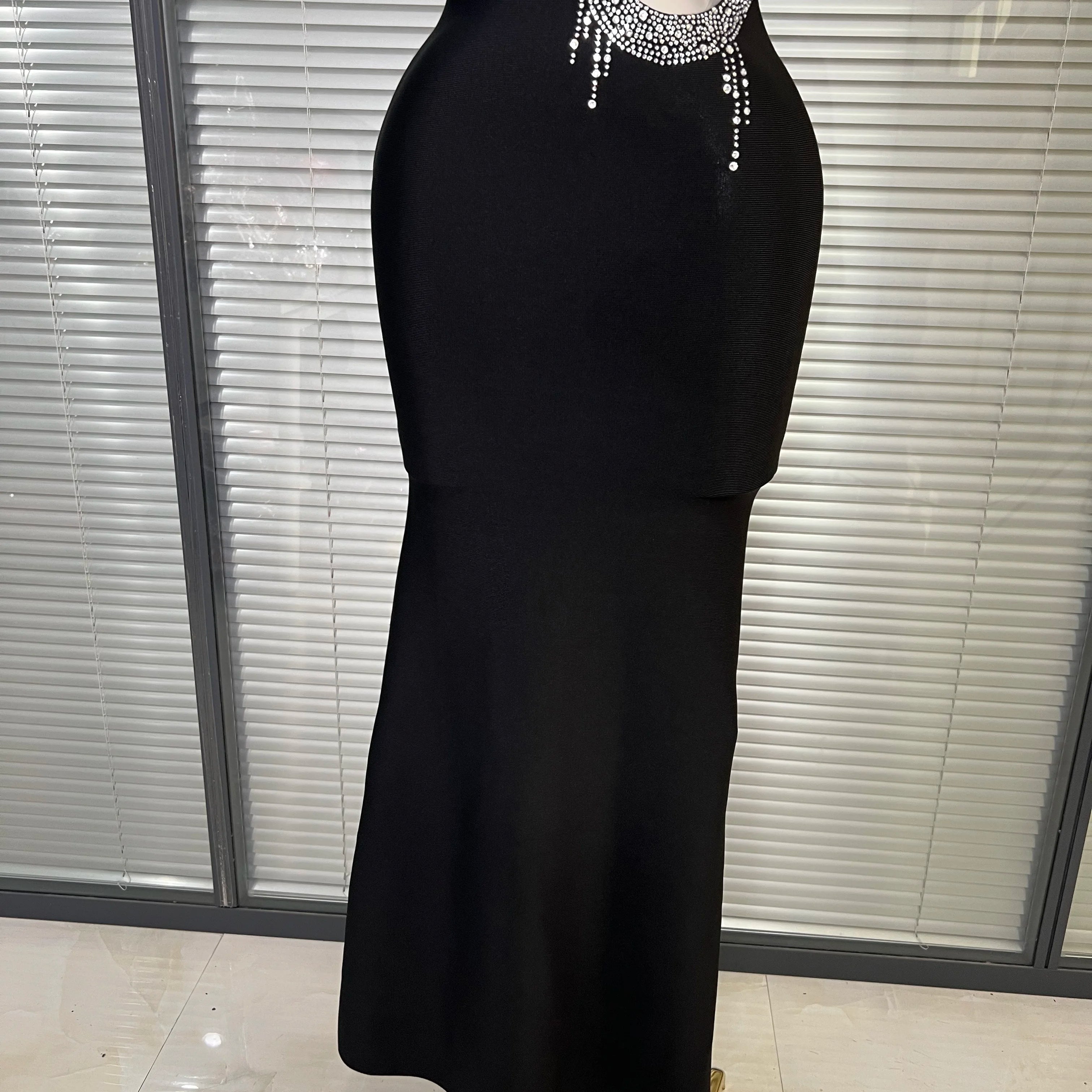 Women Black Halter Crystal Bodycon Bandage Dress Diamonds Fishtail Long Evening Party Dress Vestido