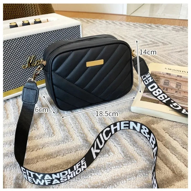 Womens Fresh And Sweet Horizontal Square Rolling Camera Collar Grid Crossbody Storage One Shoulder Phone Bag