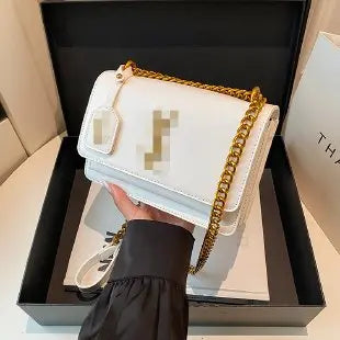 Large Capacity Crossbody Bag - Elegant Chain Strap Shoulder Bag, Spacious Work Commute Purse, Stylish Phone Bag for Women