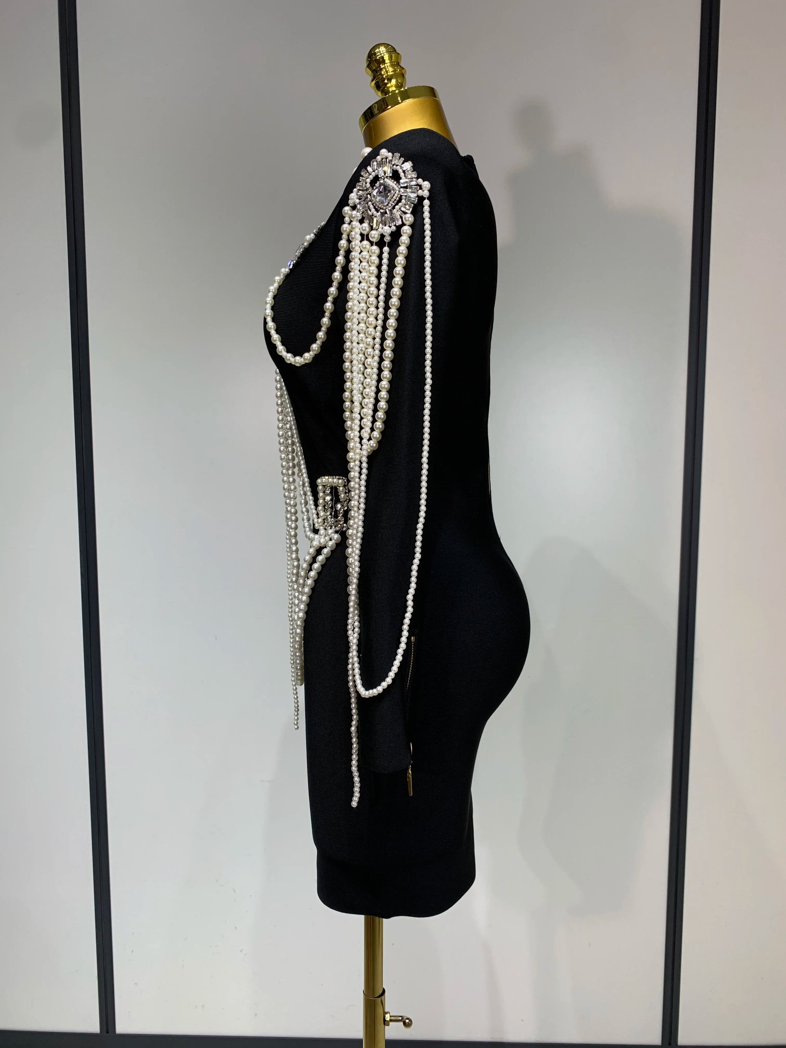 Luxury Birthday Dress Women Beading Diamond Black Bodycone Bandage Wrapped Hip Dress Elegant Long Sleeves Evening Party Gown