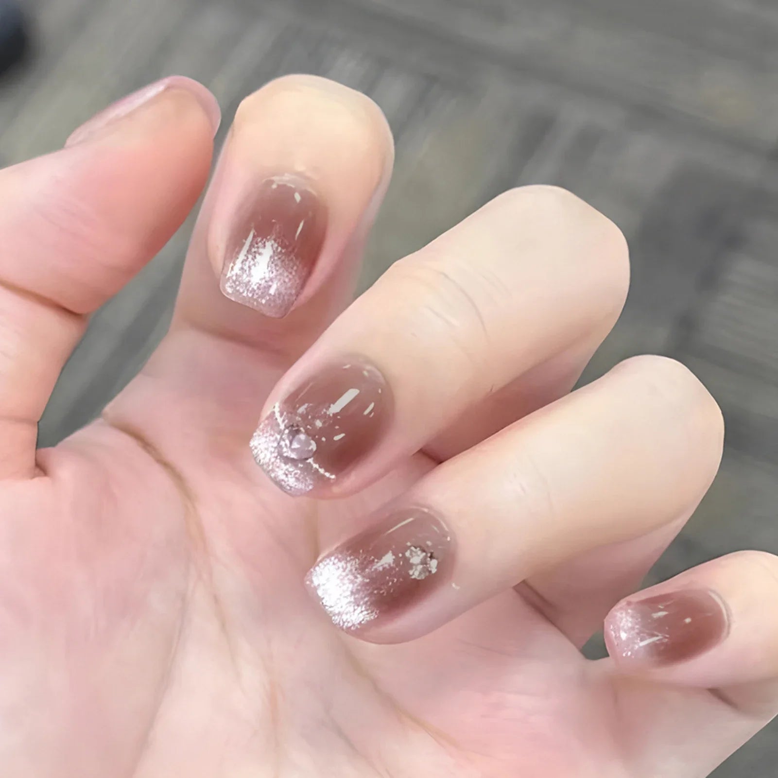 30Pcs Glossy Cat's Eyes Fake Nails Short Ballet Press On Nails Shiny Diamond Decor Sweet Girls Charm Manicure Nails Supplies