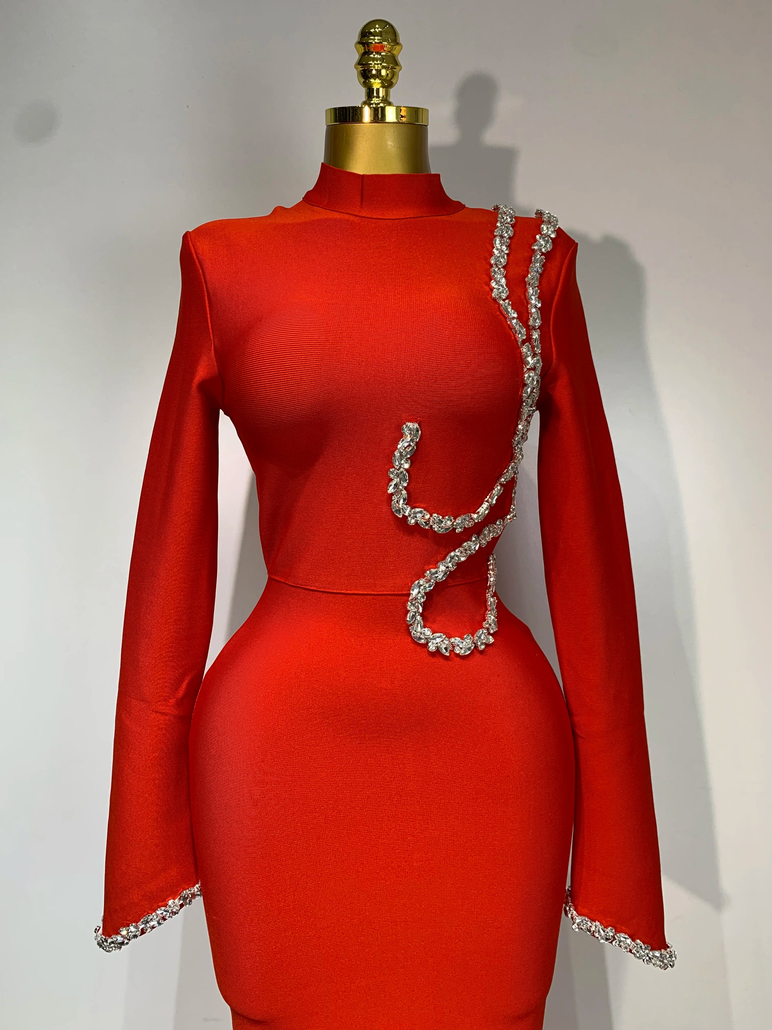 Vestido longo sexy feminino com manga comprida e diamantes, bodycon, bandagem, 2025, celebridade, elegante, festa noturna, luxo, vestidos de aniversário
