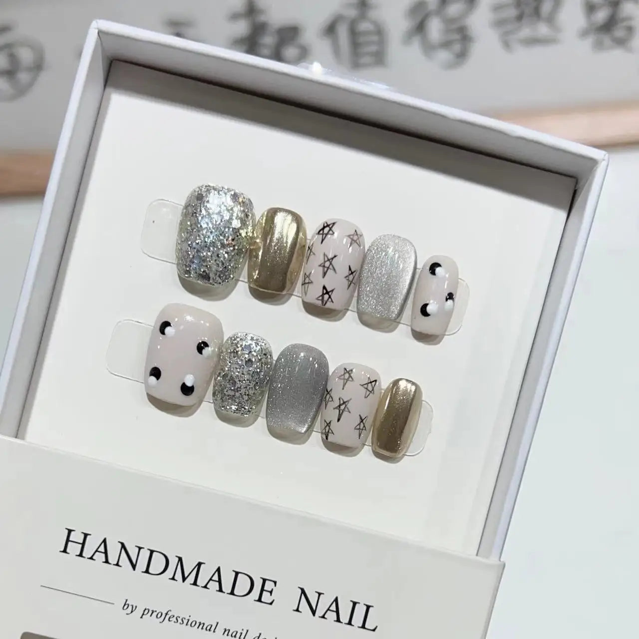 10 peças unhas postiças curtas quadradas brilhantes feitas à mão, unhas de gel estilo olho de gato com cola, pérola, prensa francesa, pontas de manicure