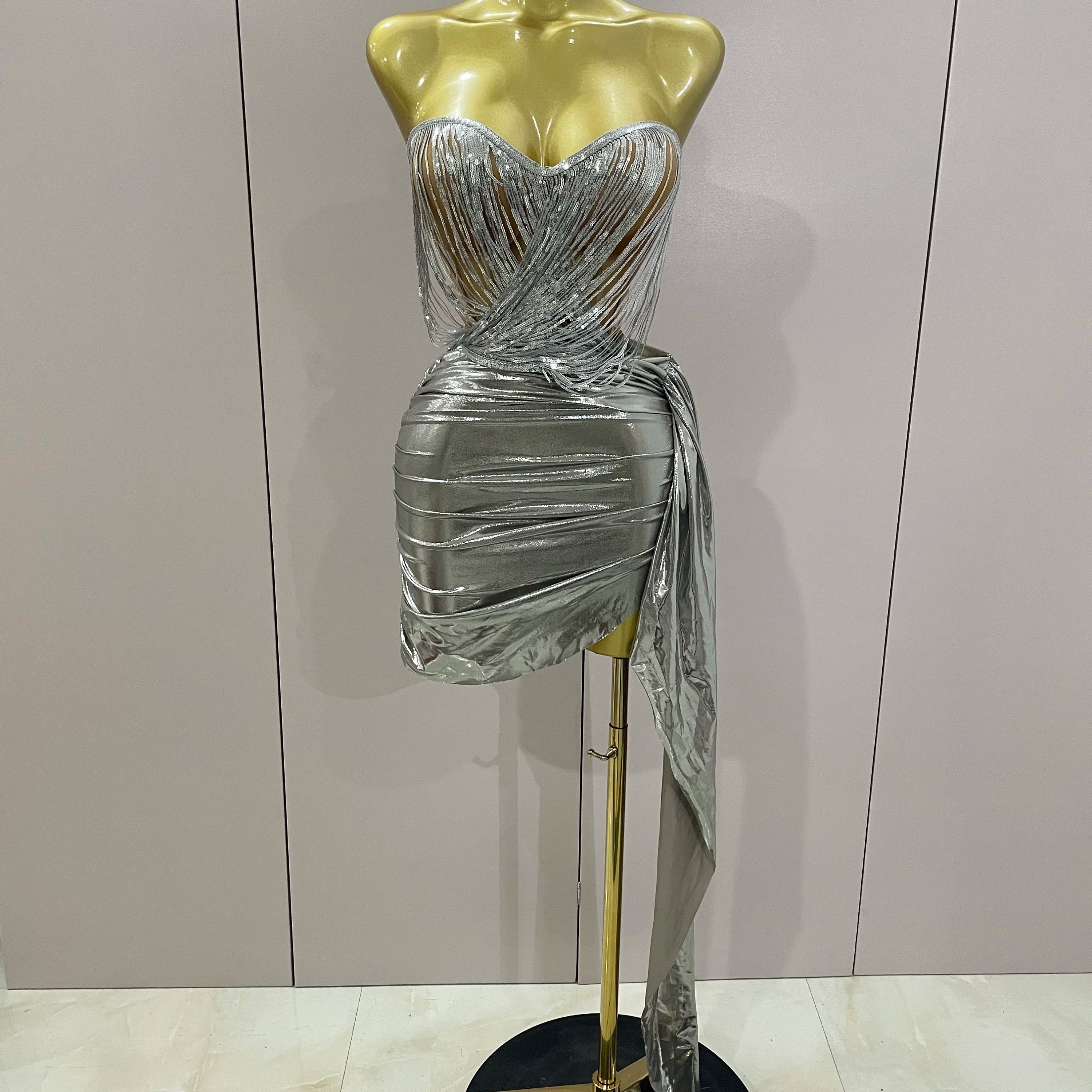 STOCK 2025 New Sexy Strapless Sequin Top Short Skirt 2 pcs Set Women Party Celebrate Nightclub Singer Performance Stage Outfit