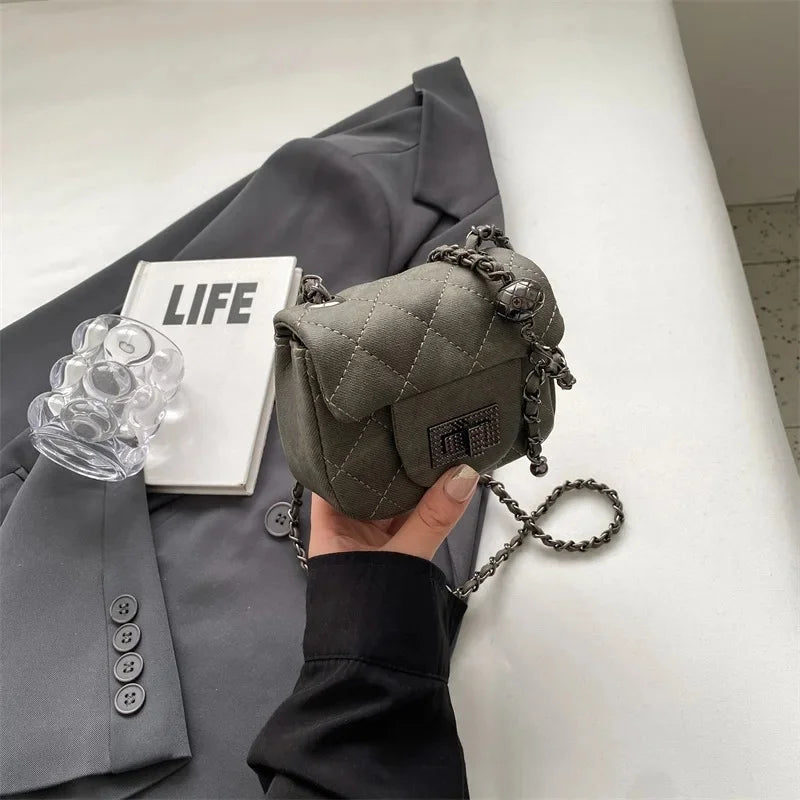 Winter Commuter Women's Crossbody Bag Retro Diamond Chain Square Handbag Shoulder Bag Elegant Sensation Commute Work Bag