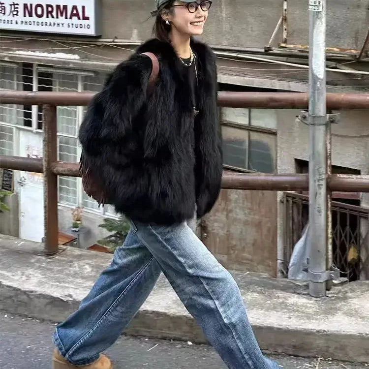 Winter New Fox Fur Environmental Protection Fur Coat for Women Black Short Slim Fit Fashionable Age Reducing Top for Women