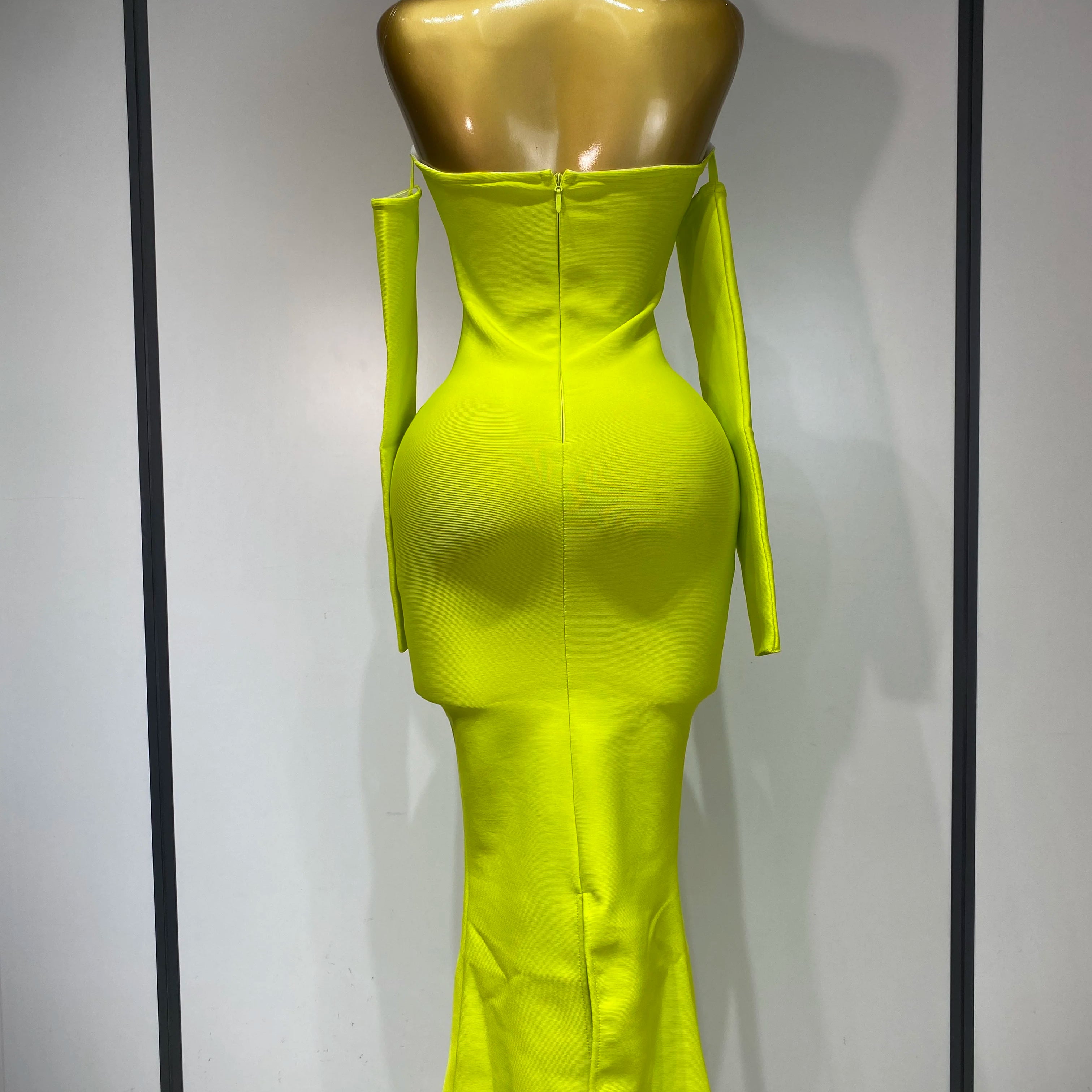 WomenSexy Off Shoulder Luxury Diamonds Long Bodycon Bandage Dress 2025 Celebrity Elegant Prom Gown Birthday Club Cocktail Dress