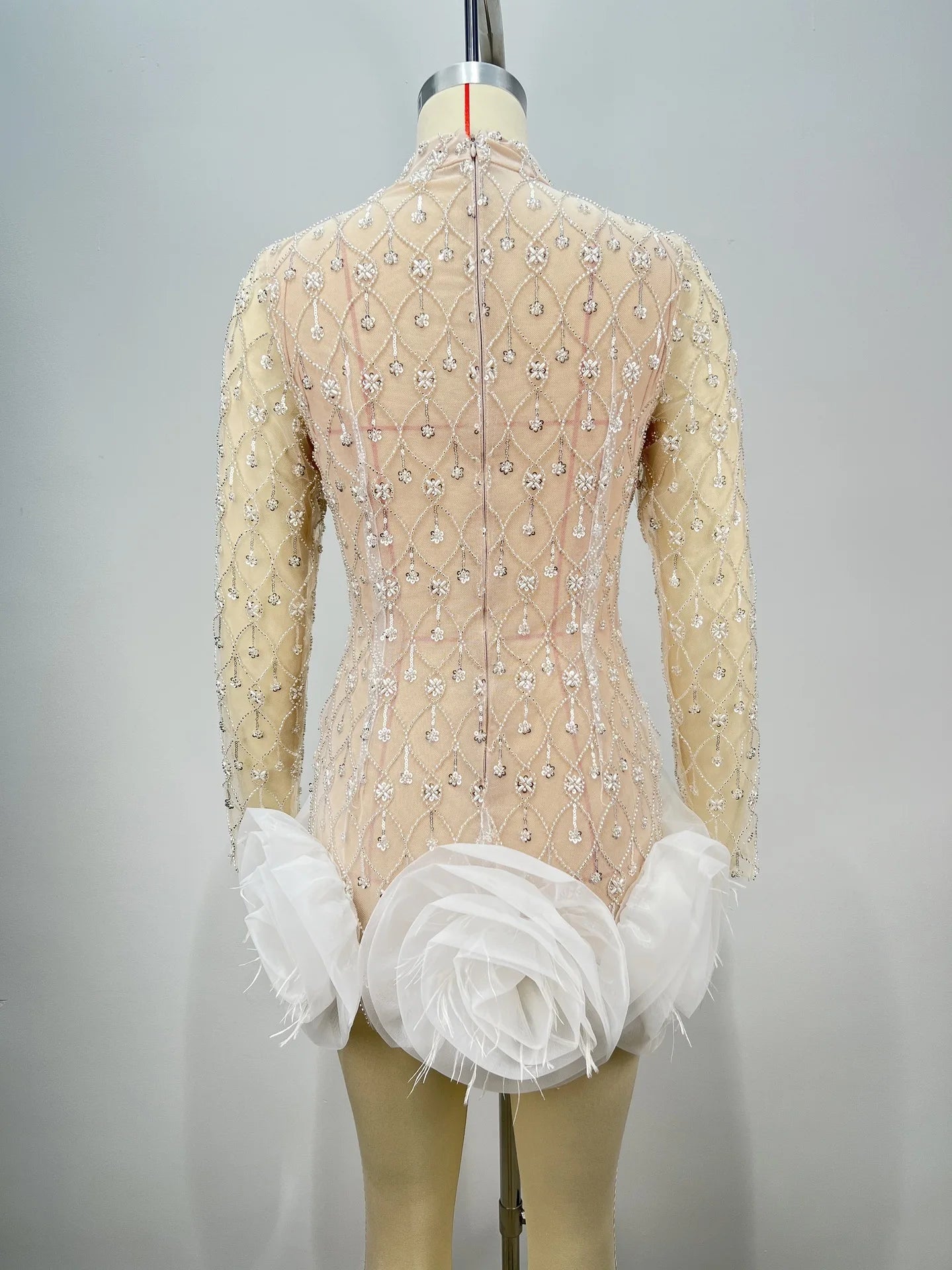 Luxury Exquisite Beading White Flowers Sexy See Through Mini Evening Dress Woman Birthday Party Dress Performances Costume