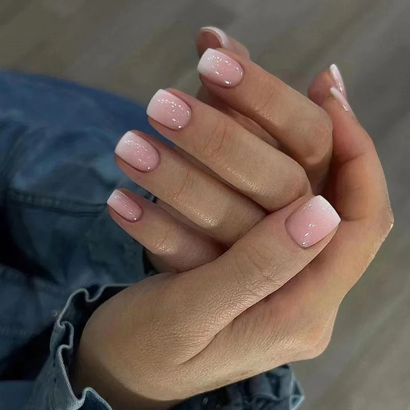 24 peças unhas postiças curtas redondas azul-francês brilhante pérola branco ondulado amor coração cobertura total destacável pontas de pressão
