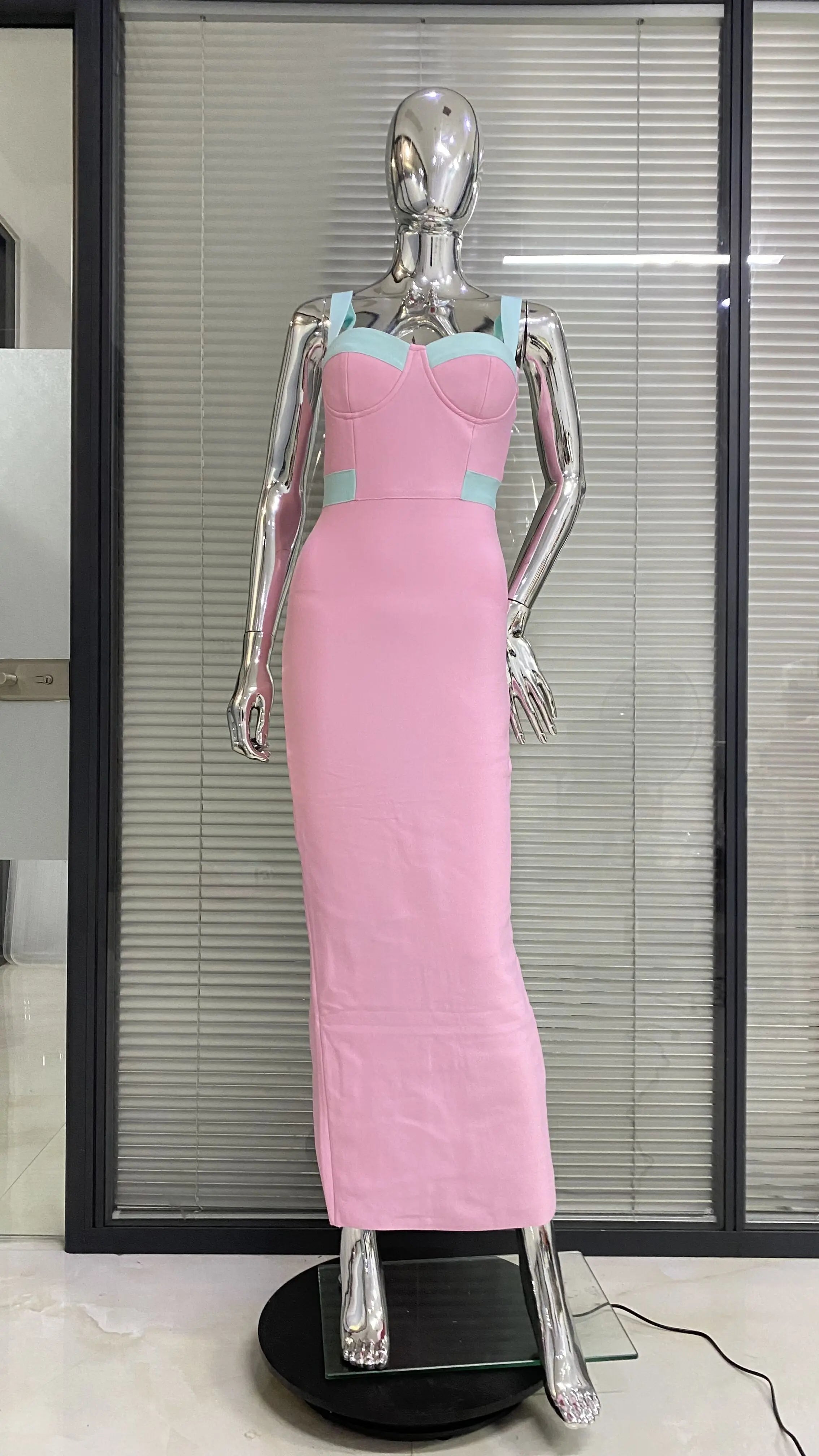 New Arrival Pink Color Sleeveless Spaghetti Strap Long Bandage Dress Graceful Woman Evening Party Dress Dinner Party Vestido