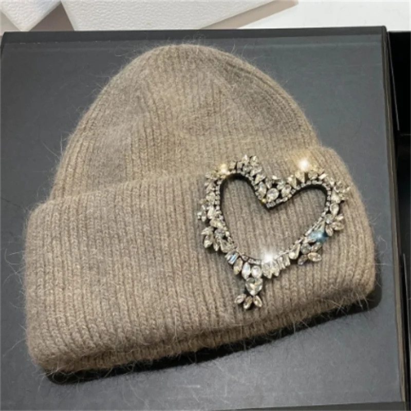 Luxury Rhinestones Heart Pattern Knitted Hats for Women Winter Warm Beanie Knit Bonnet Outdoor Wool Skullies Skiing Cap Moca