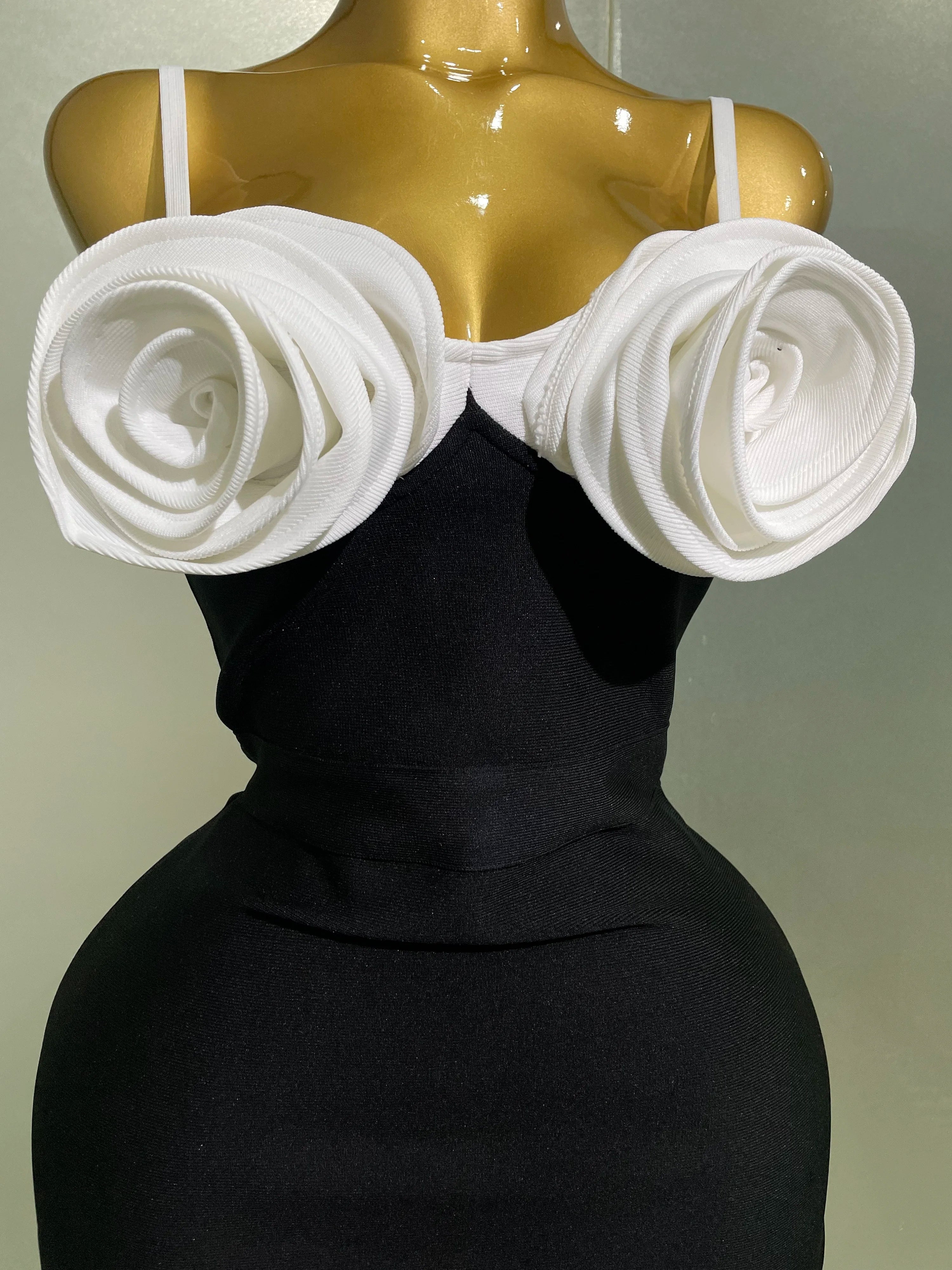 Women 2025 New Celebrity Sexy Sleeveless 3D Flower Patchwork Mini Bodycon Bandage Short Dress Elegant Evening Club Party Dress