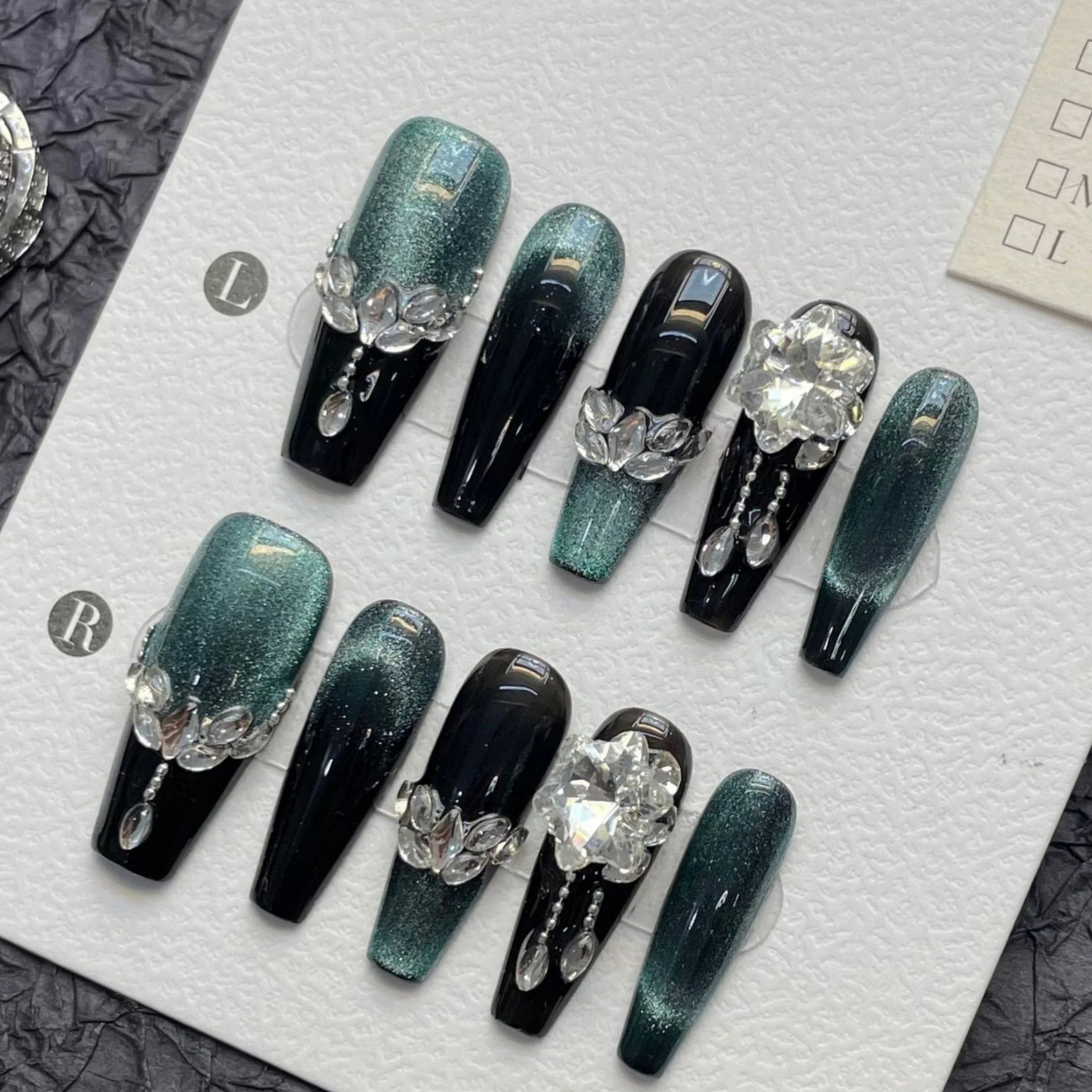 10 peças de unhas postiças super longas amêndoas vermelho-vinho, feitas à mão, brilhantes, com diamante, unhas francesas brilhantes, estilo olho de gato, unhas postiças de luxo