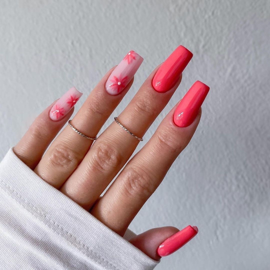 Pink False Nails With Small Flower Design Detachable Long Coffin French Ballerina Fake Nails Full Cover Nail Tips Press On Nails 3