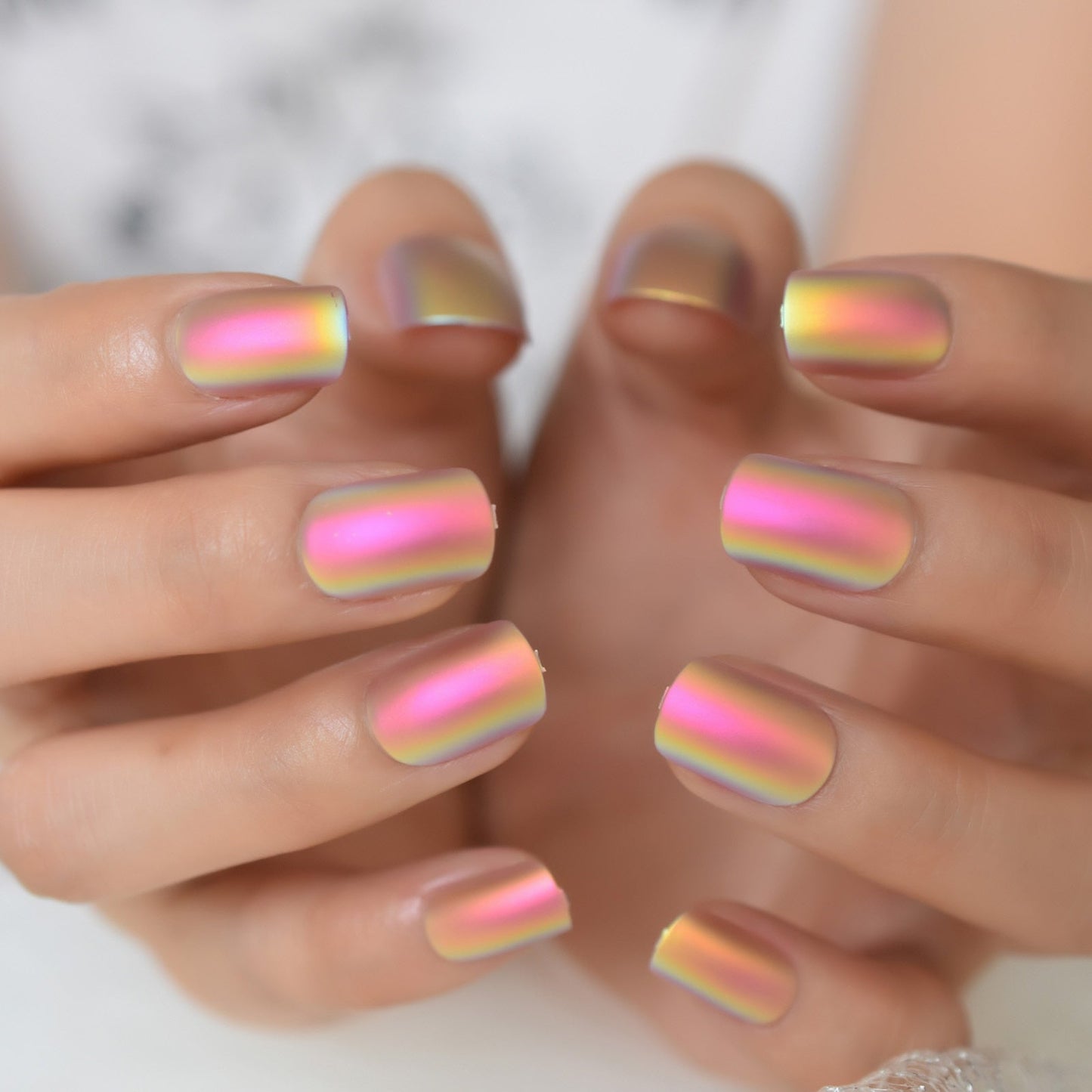 Short Matte Metallic Press On Nails Holographic Multi Color Shiny Squavol False Nails Fake Nails Art Fingernails Manicure Tips