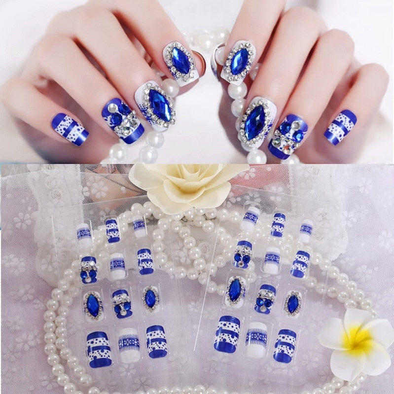 24Pcs/Set Fake Nails Press on Girls Finger Beauty False Nail Art Tips Bright Shining 3D Diamond Full Cover French Nail Art Tips AL02