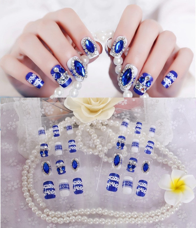24Pcs/Set Fake Nails Press on Girls Finger Beauty False Nail Art Tips Bright Shining 3D Diamond Full Cover French Nail Art Tips AL02