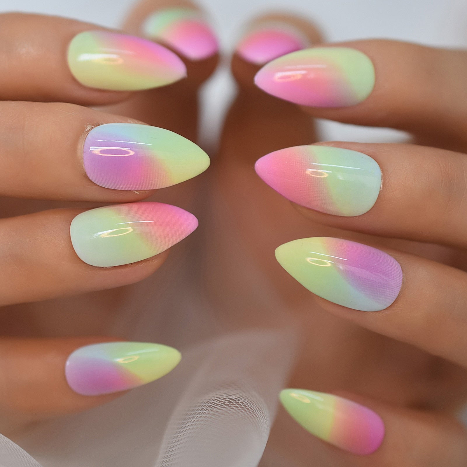 Glossy Gradient Rainbow Ombre French Press on Nails Almond Fake Nails Stiletto Oval Pointed Manicure False Nails Finger Tips L5970