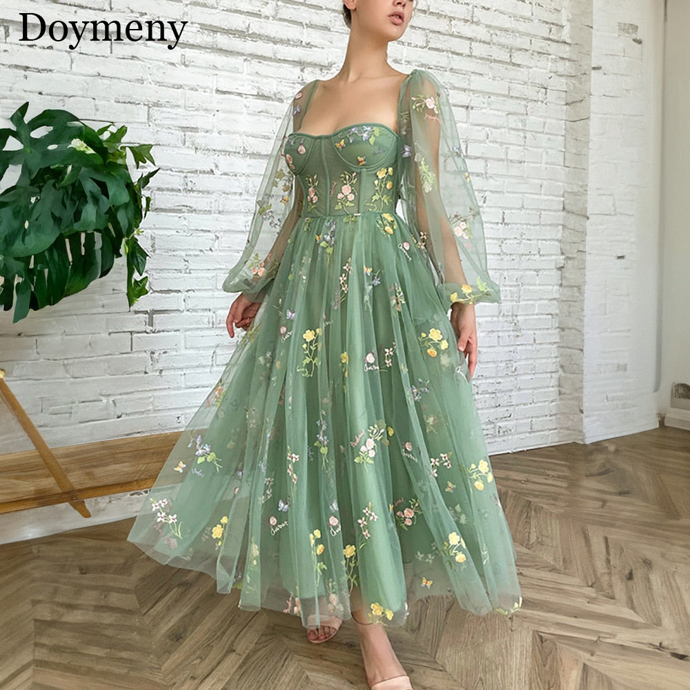 Elegant Homecoming Dresses Square Neck Appliques Gorgeous Puff Sleeves Evening Dresses Lace Up vestidos de graduación