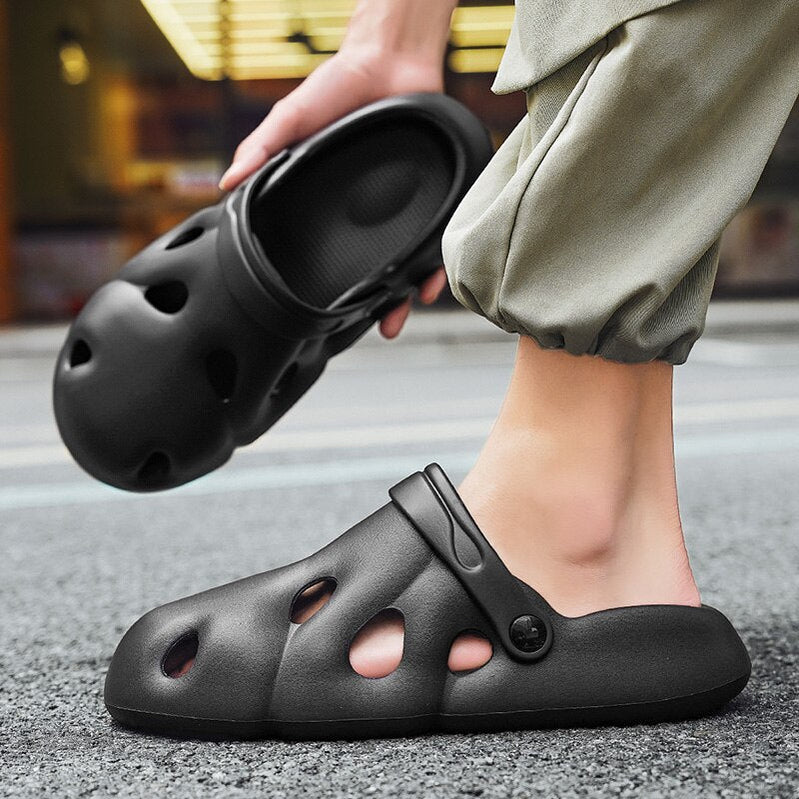 Men Causal Summer Sandals EVA Garden Clogs Sandals Soft Memory Hospital Shoes Men Slip on Beach Water Slippers Zapatos Hombre